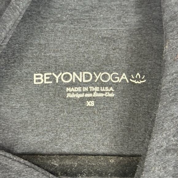 Beyond Yoga Jacket Womens Size XS Black‎ Off Set Zipper Athletic Running USA - Picture 2 of 12